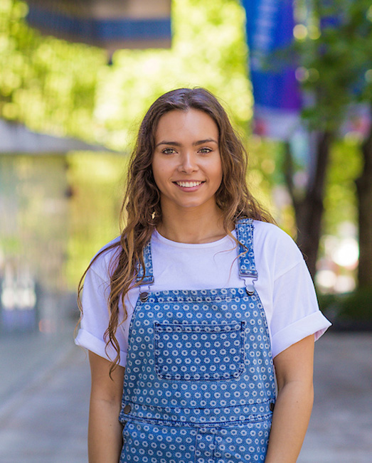 Kirsty Overton main