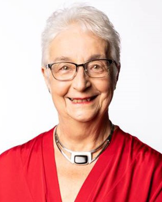 Dr Evelyn Hovenga