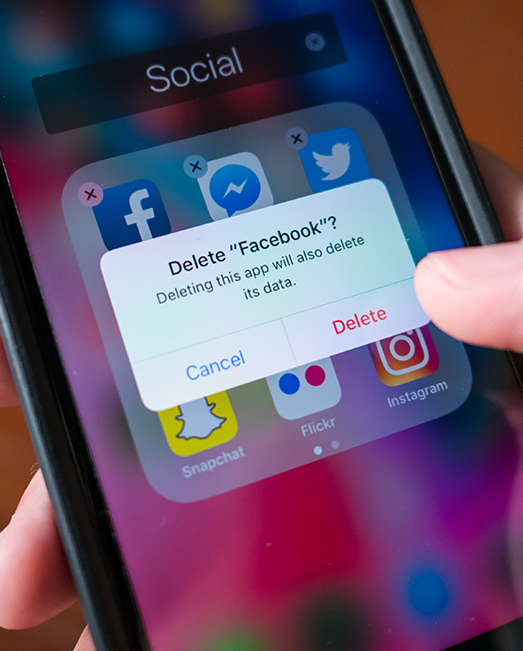 Delete Facebook