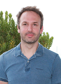 Dr David Opar