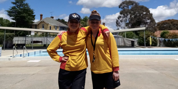 Michelle Guinane and her sister Ernie.