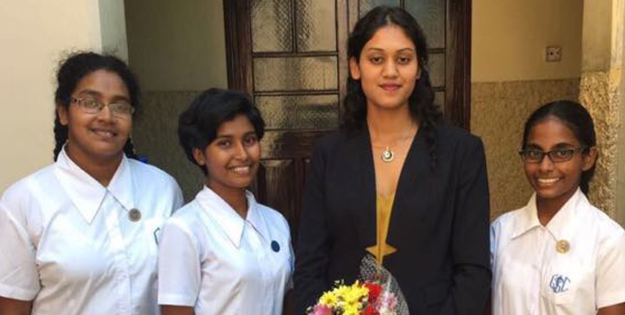 Sheneli visits Sri Lanka
